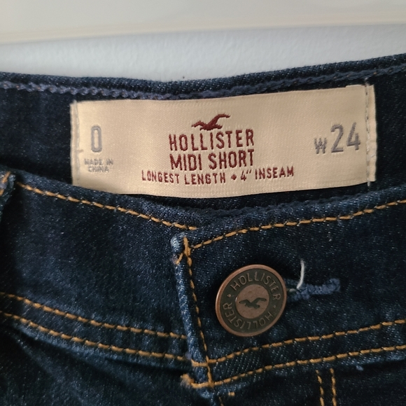 ❣️10/$50❣️: HOLLISTER | dark wash jean shorts - Picture 3 of 3
